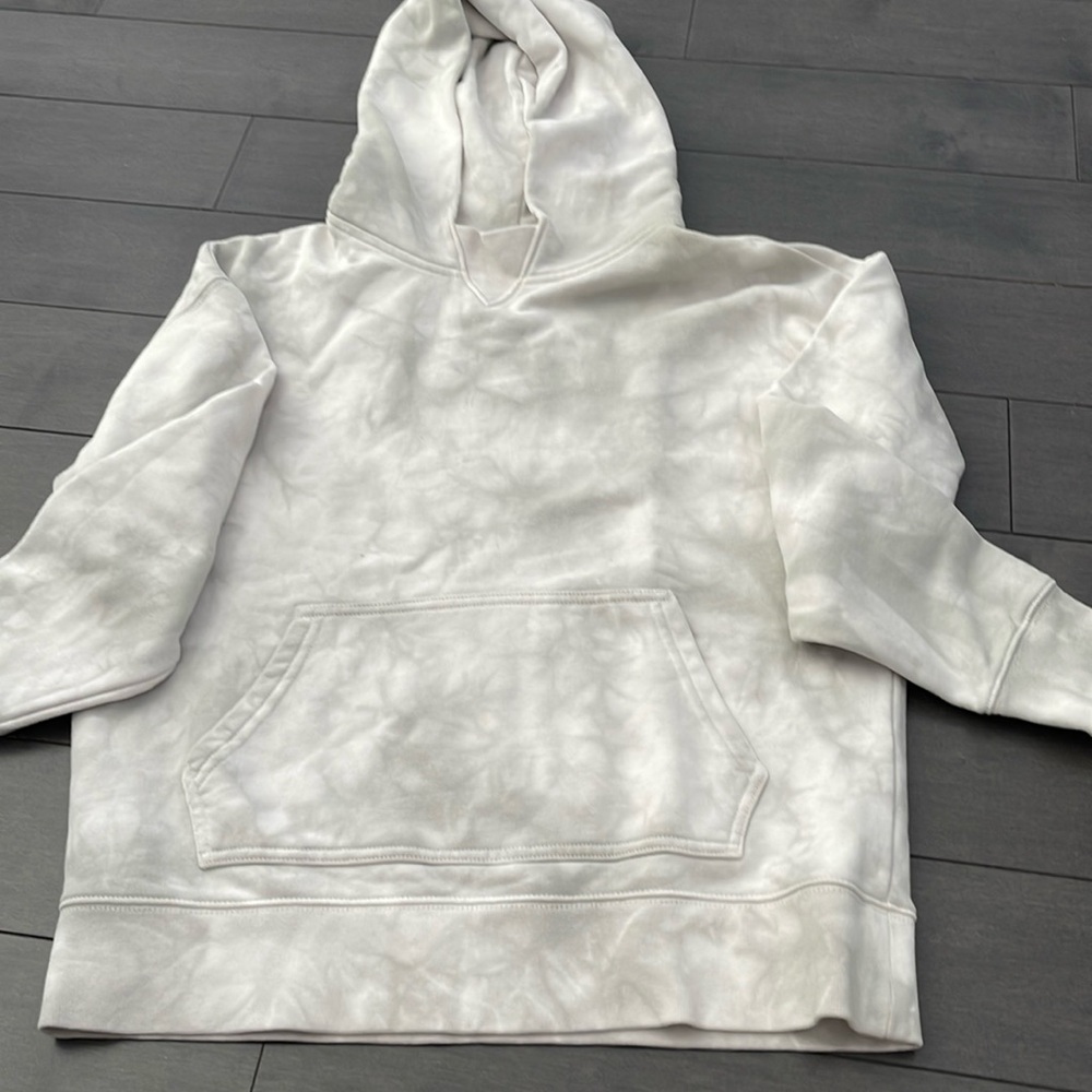 5/$10 GAP relaxed hoody. Size L